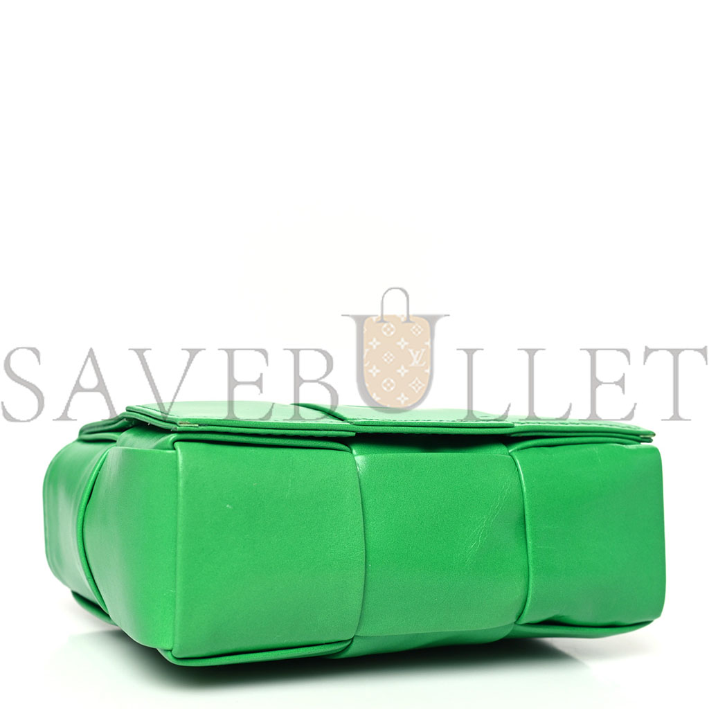 BOTTEGA VENETA CRINKLED LAMBSKIN MAXI INTRECCIATO EXTRA MINI CASSETTE CROSSBODY BAG PARAKEET (13*8*4cm)